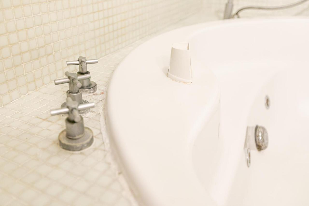 Apartamento 3 Dormitorios En Calle San Vicente. Seville Ngoại thất bức ảnh